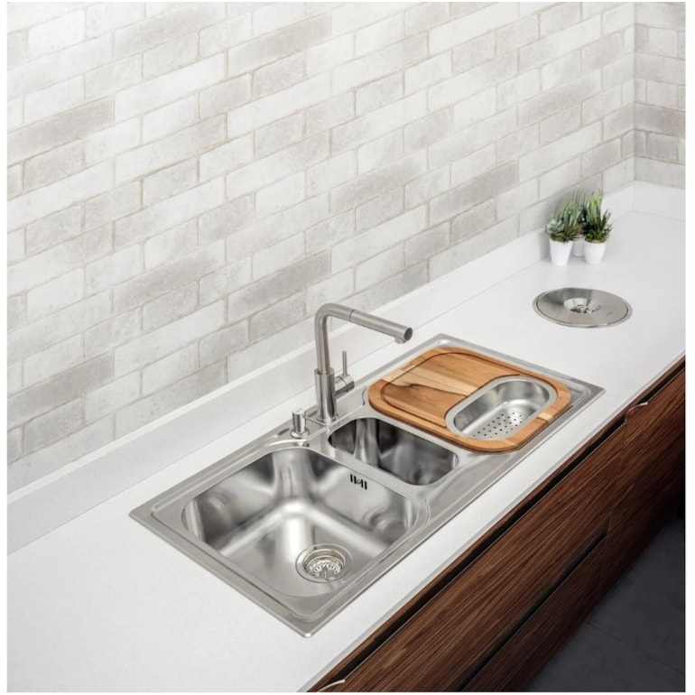 image_e89c316c-b774-4a23-b27d-c753fb0c6034