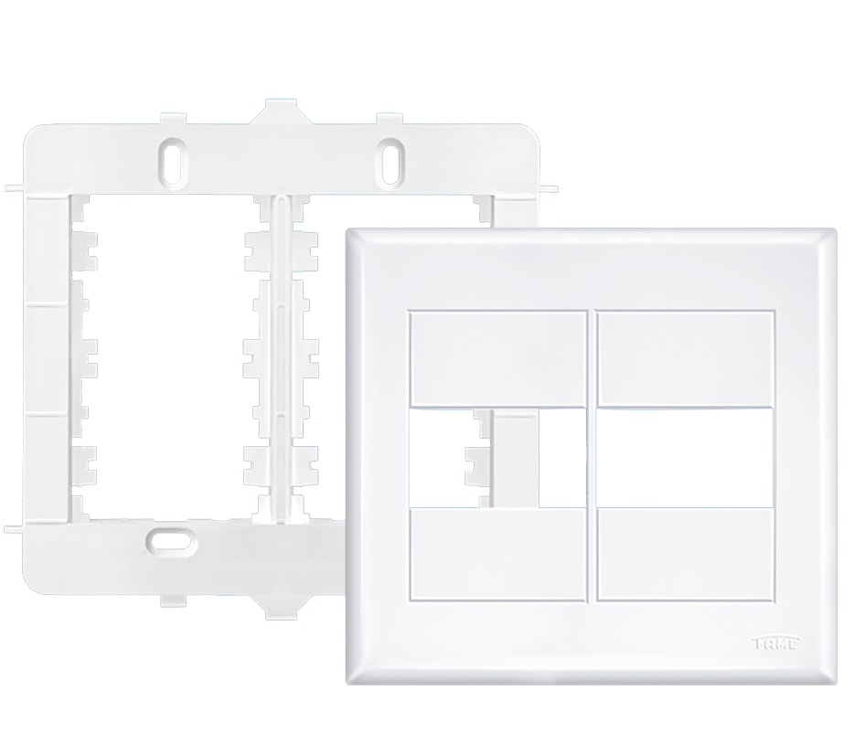 Placa 4x4 4 Módulos Distanciados com Suporte 6436420 Branco Fame