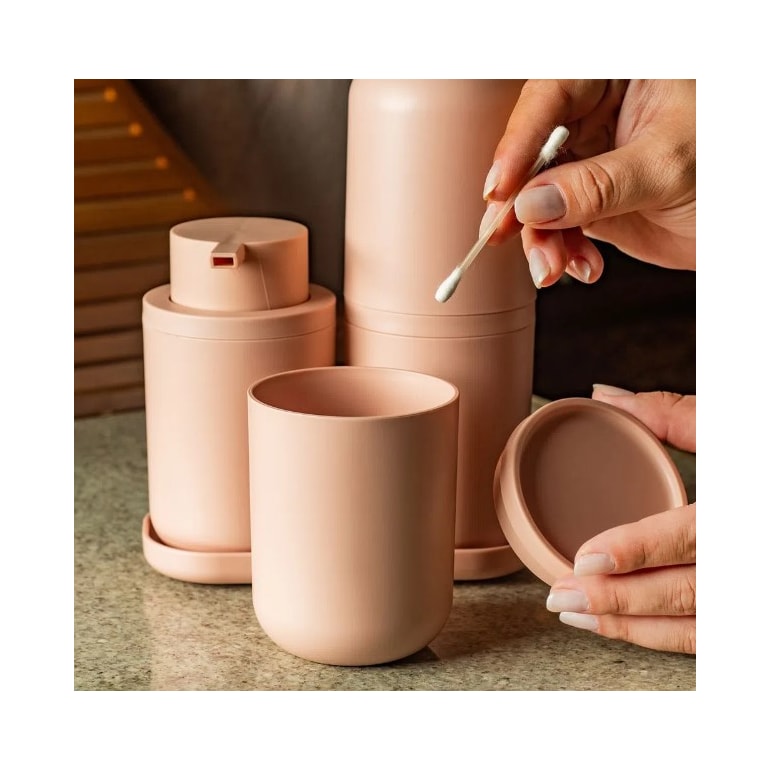 image_ff4533cb-bfd6-47c9-9edd-1cb13368a65c